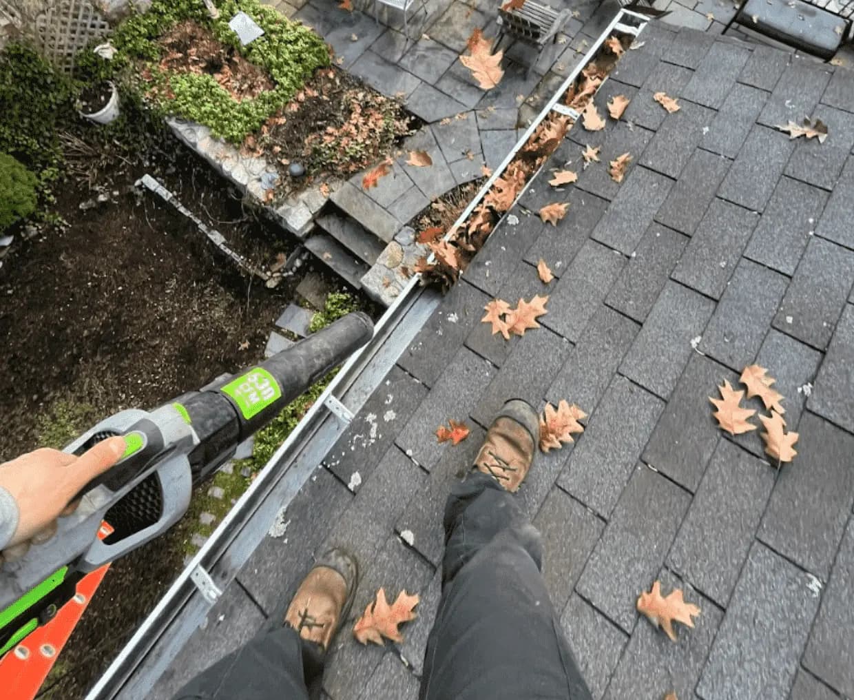 Gutter Cleaning Services in Bedford